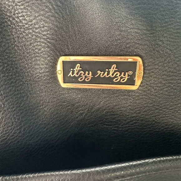 Itzy Ritzy Boss Plus - Picture 6 of 12